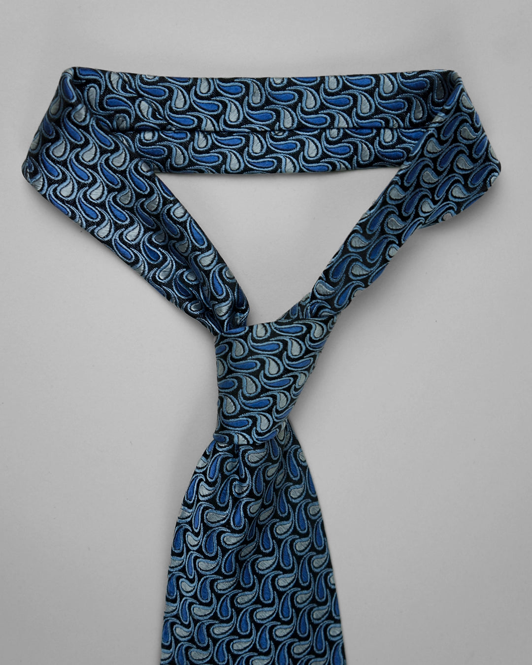 Upcycled Tie: Aphrodite