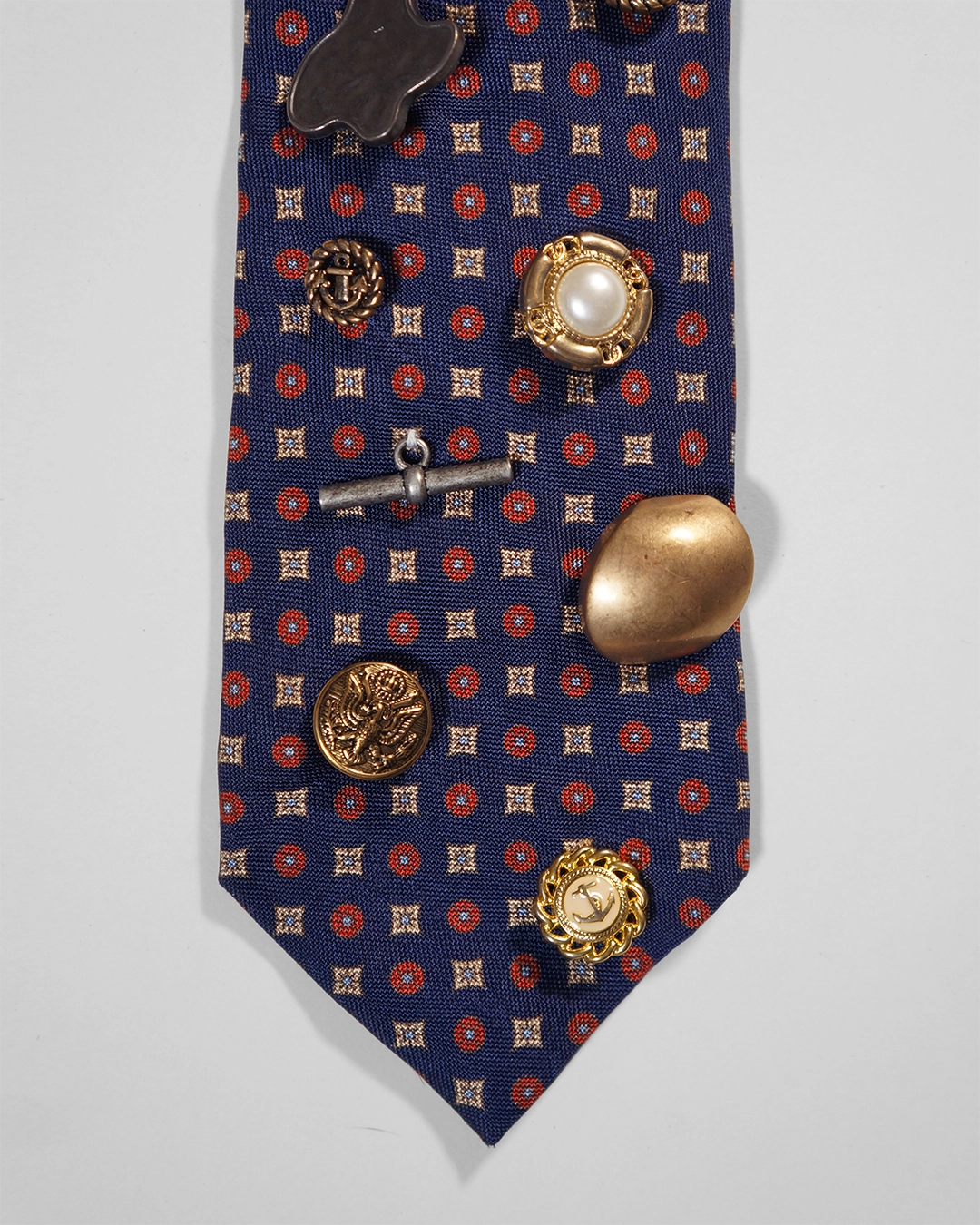 Upcycled Tie: Granny's Brooches