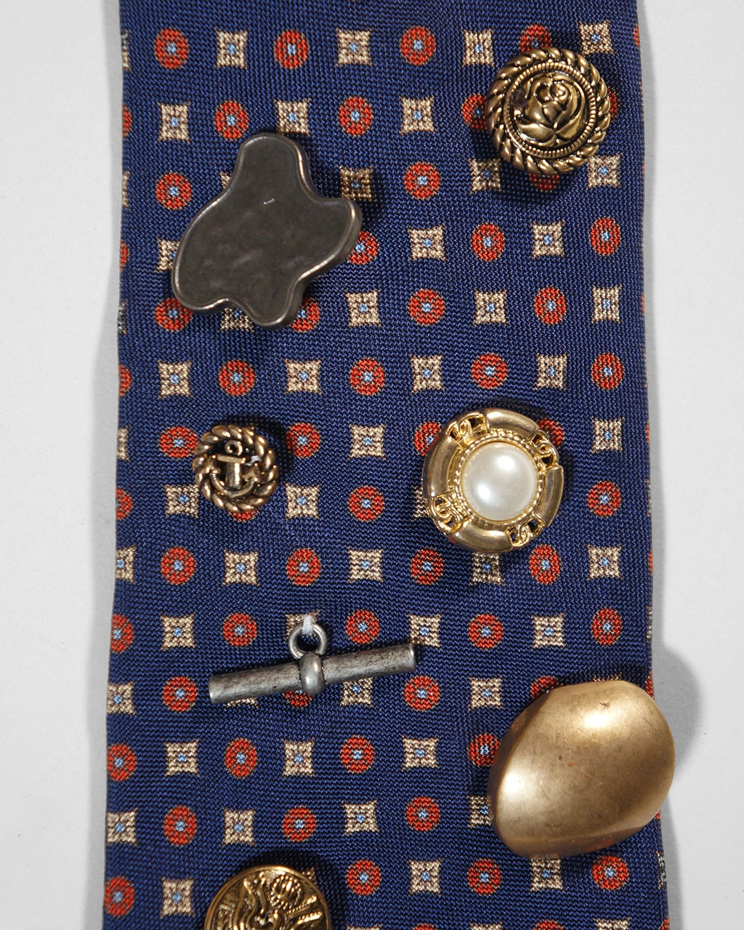 Upcycled Tie: Granny's Brooches